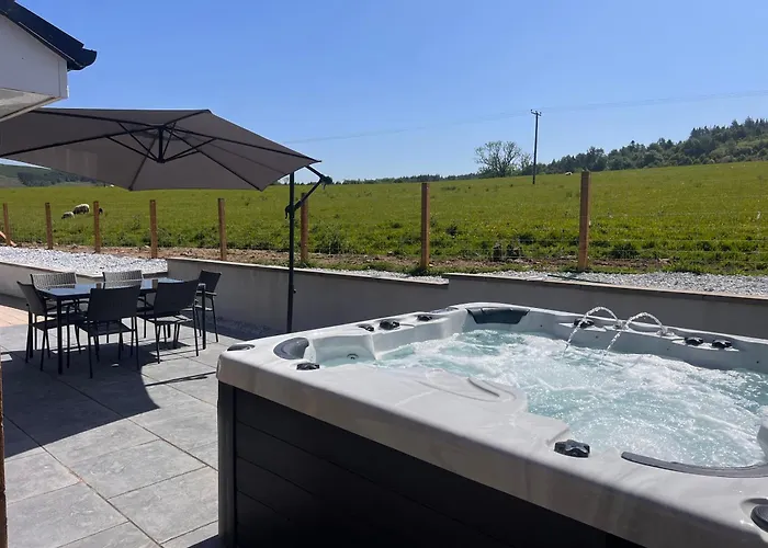 Woodburn Lodges